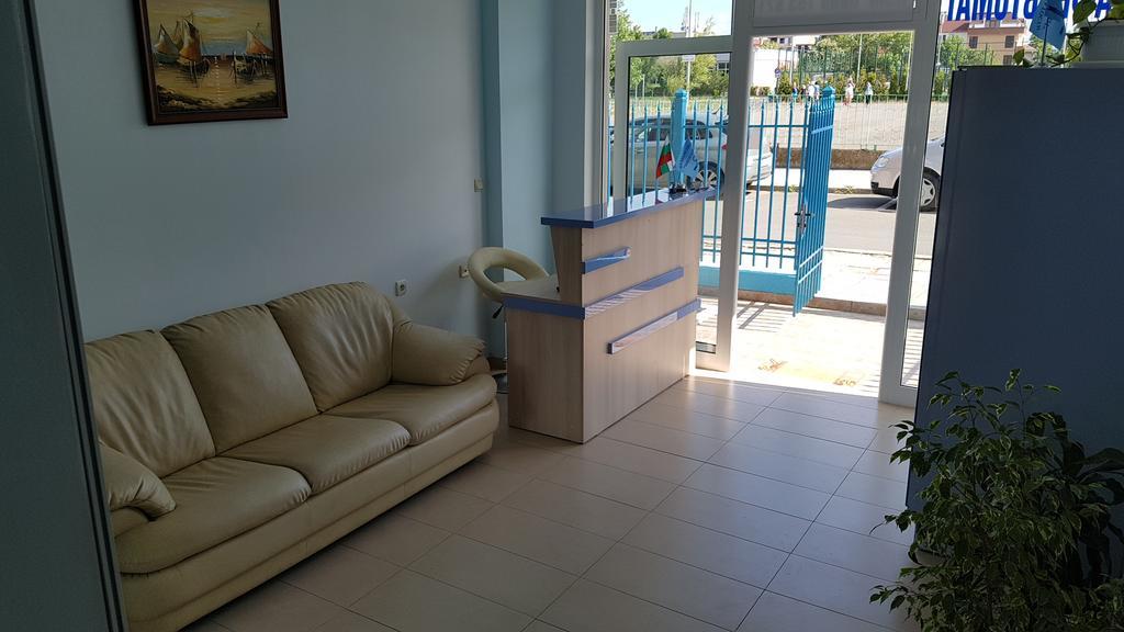 פרימורסקו Ivanovi Guest House מראה חיצוני תמונה